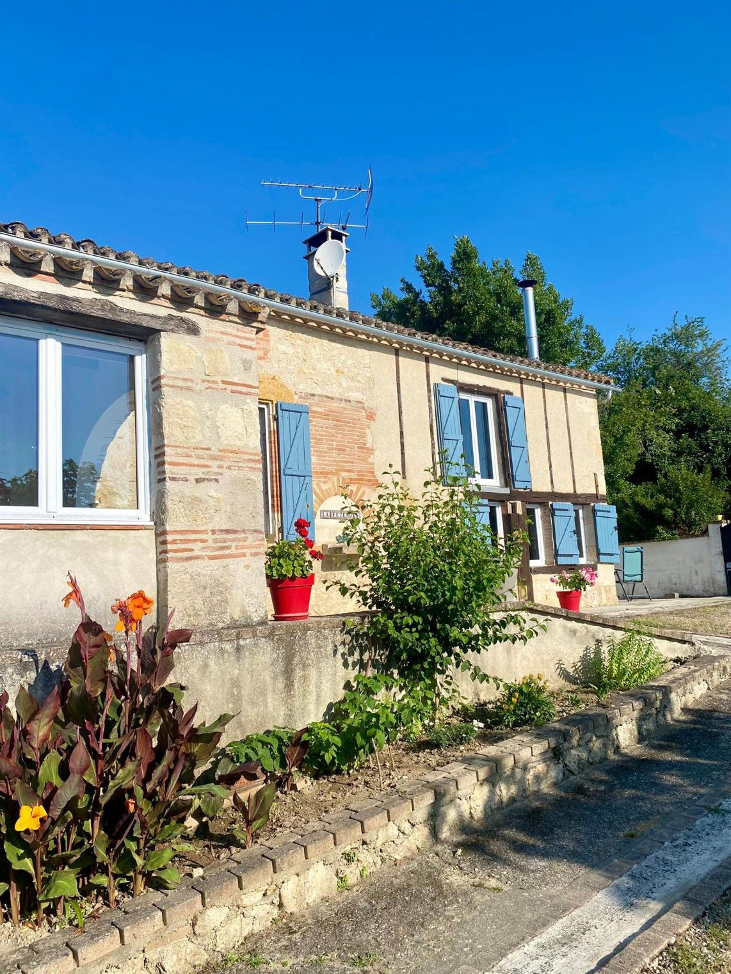 Maison D'Hotes La Fezendes Miradoux Exterior foto